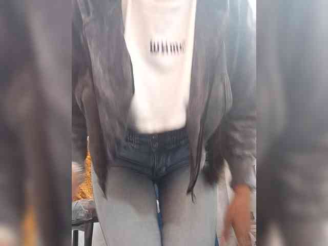 Bella-152 webcam