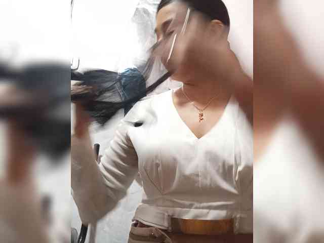 Bella-152 webcam