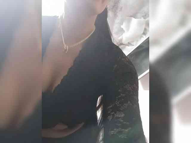 Bella-152 webcam