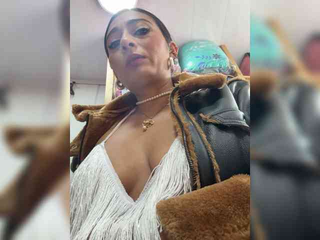 Bella-152 webcam