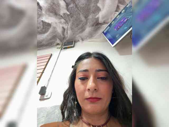 Bella-152 webcam