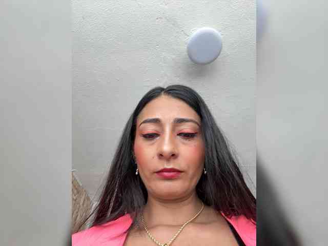 Bella-152 webcam