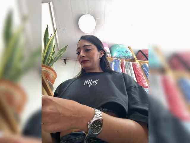 Bella-152 webcam