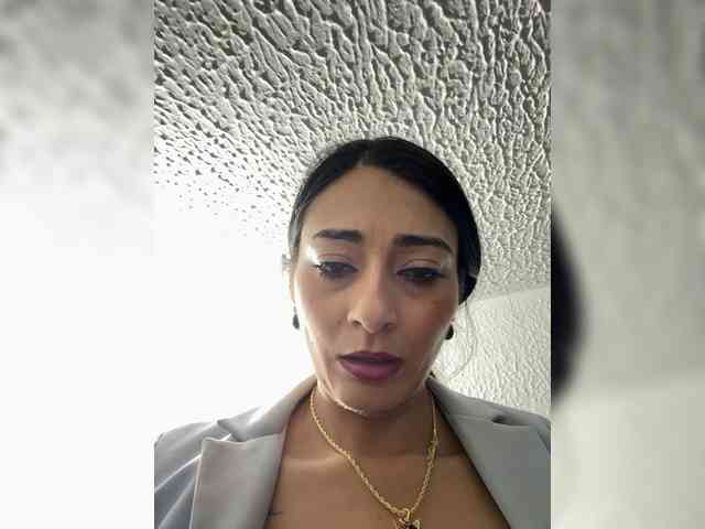 Bella-152 webcam