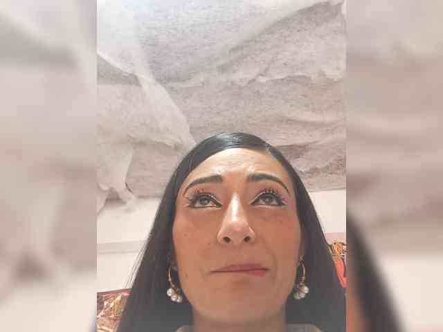 Bella-152 webcam
