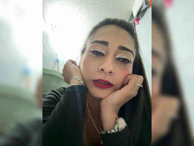 Bella-152 webcam