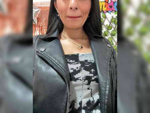 Bella-152 webcam