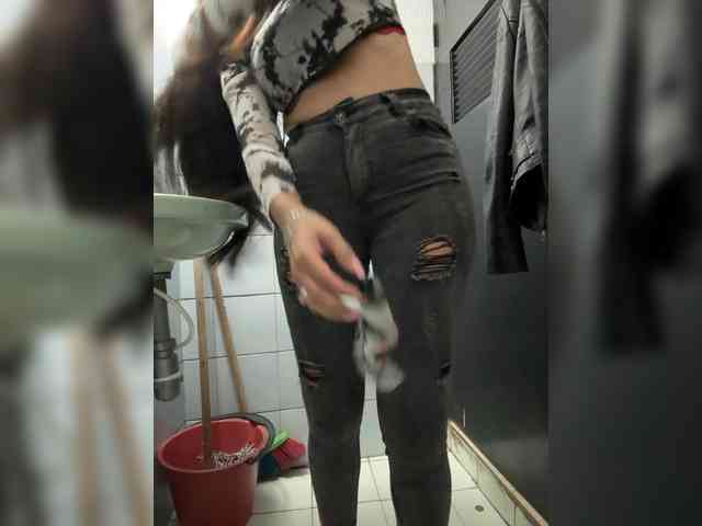 Bella-152 webcam