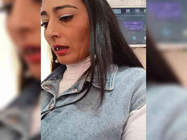 Bella-152 webcam
