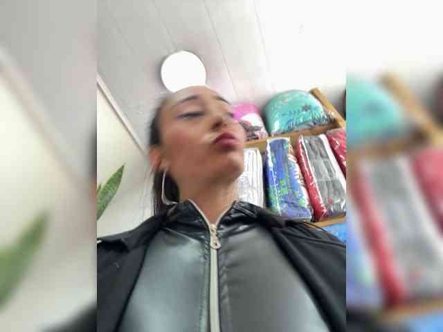 Bella-152 webcam