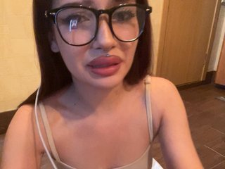 camillaa Porn Show