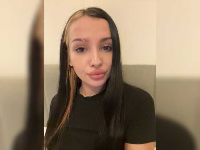 camillaa's BongaCams show and profile