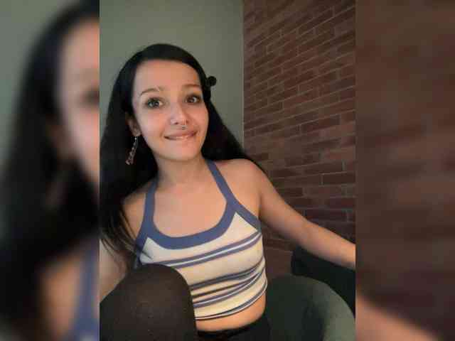 camillaa webcam