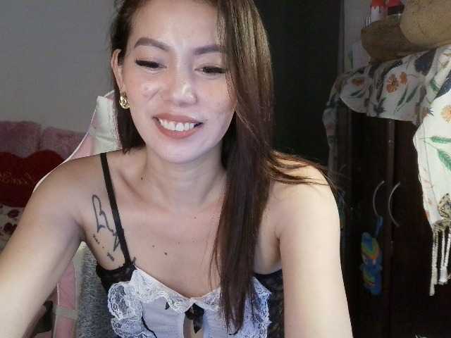 xyzhoney69 live cam on BongaCams