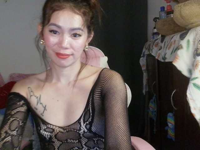 xyzhoney69 live webcam show