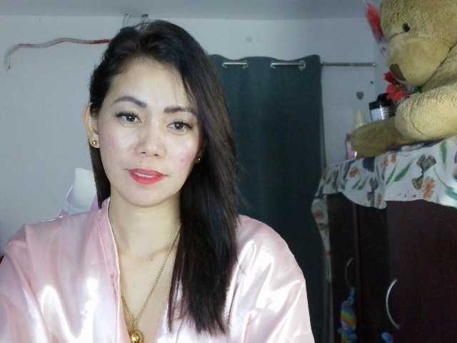 xyzhoney69 live cam on BongaCams