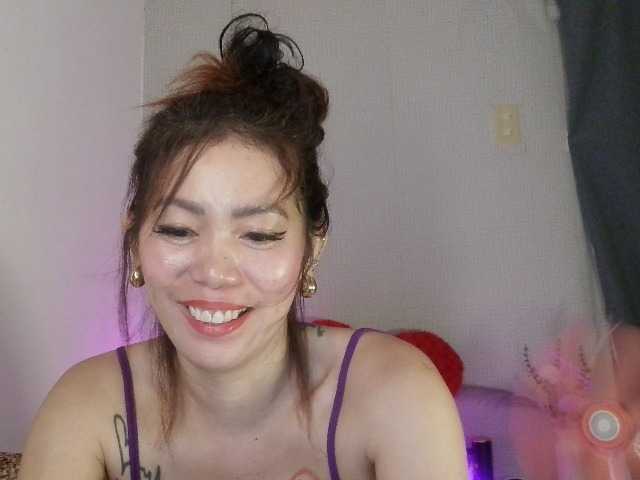 xyzhoney69 live cam preview
