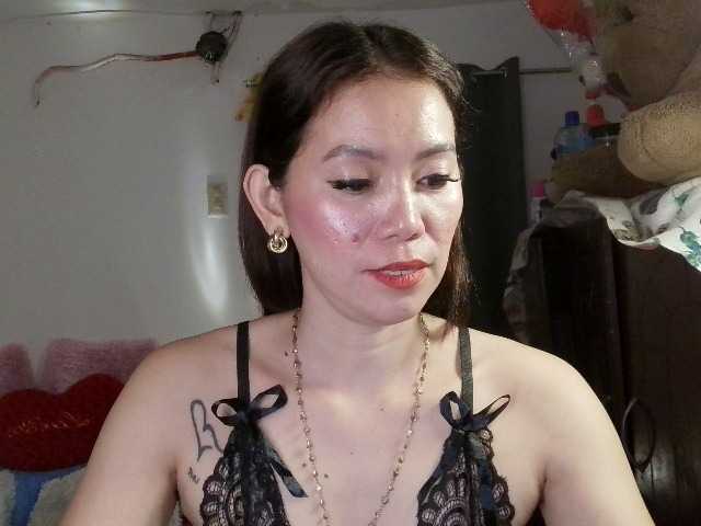 xyzhoney69 live webcam show