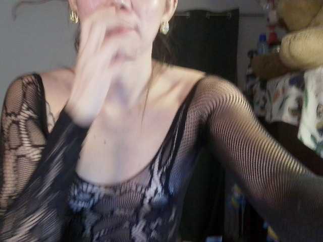 xyzhoney69 live webcam show
