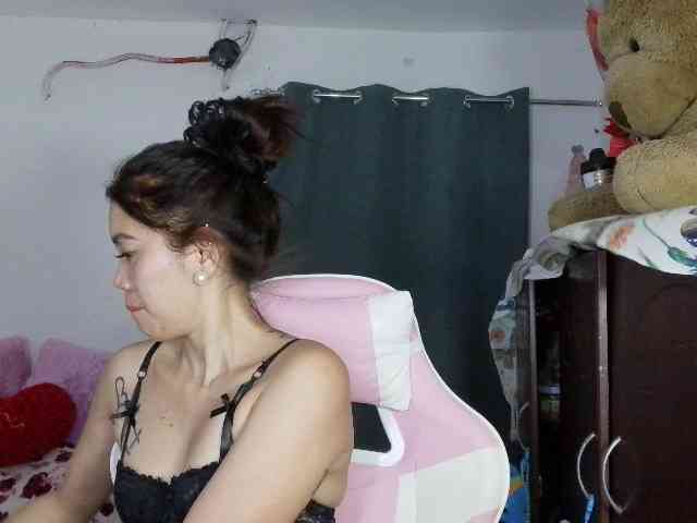 xyzhoney69 webcam