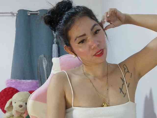 xyzhoney69 webcam