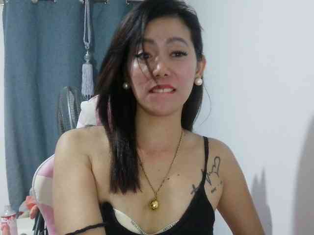xyzhoney69 webcam