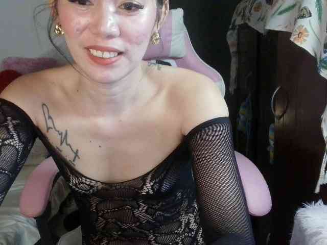 xyzhoney69 webcam
