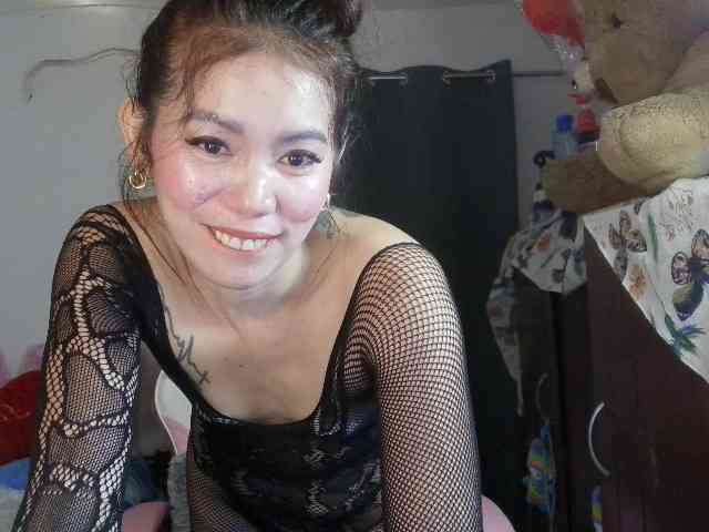 xyzhoney69 webcam