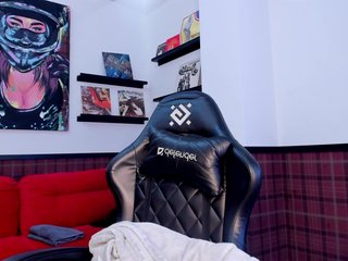 Scarle-Whisper Porn Show