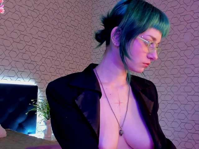 в попе у Scarle-Whisper