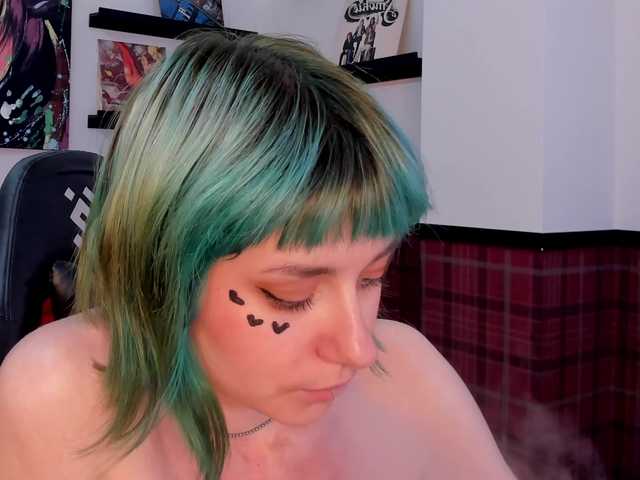 Scarle-Whisper live cam on BongaCams