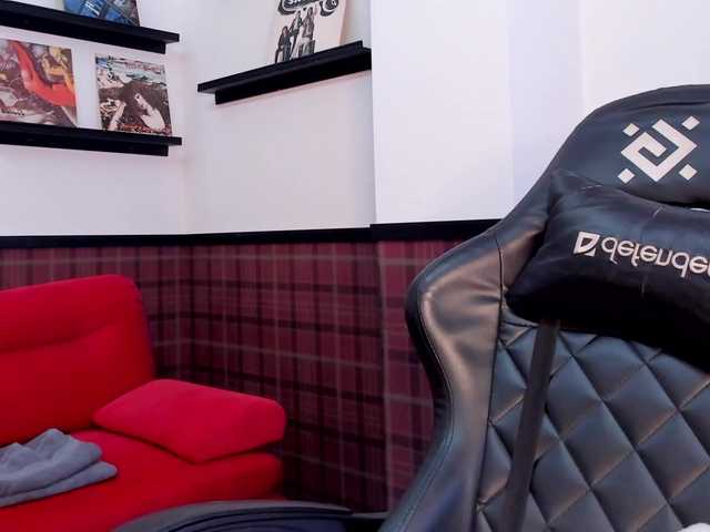 Scarle-Whisper live cam on BongaCams