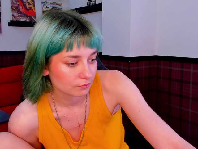 Scarle-Whisper live cam on BongaCams