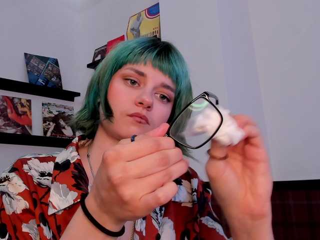 Scarle-Whisper live cam on BongaCams