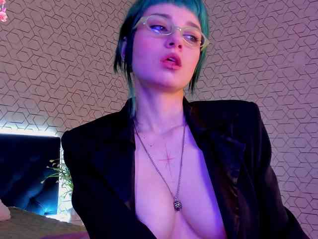 Scarle-Whisper Live Webcam on BongaCams