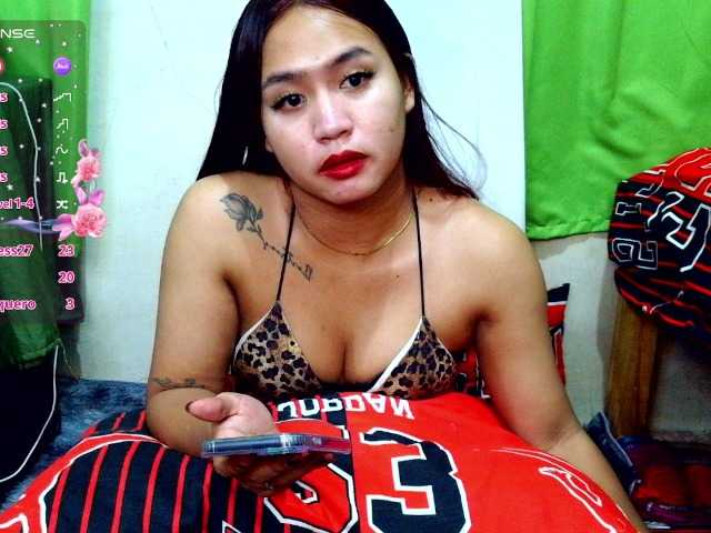xLickme24 live webcam show