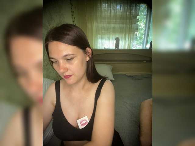 ohyet-kiss live webcam show
