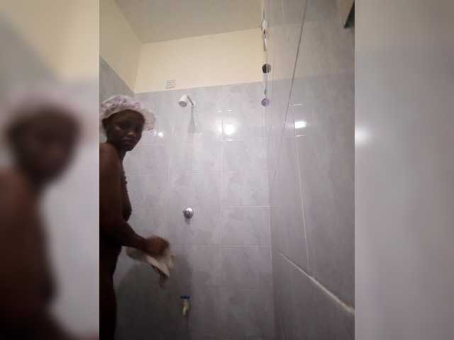 PinkKittyy's BongaCams show and profile