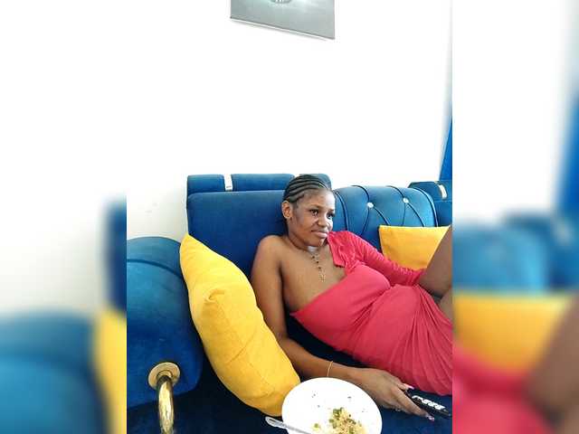 PinkKittyy's BongaCams show and profile