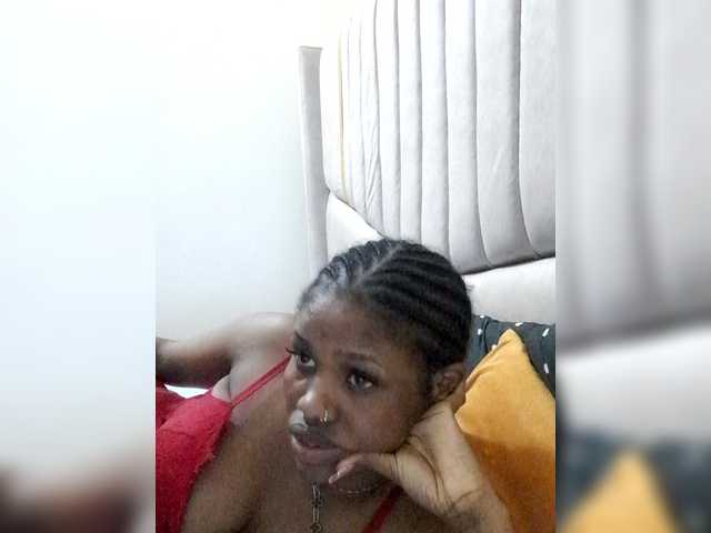 PinkKittyy's BongaCams show and profile