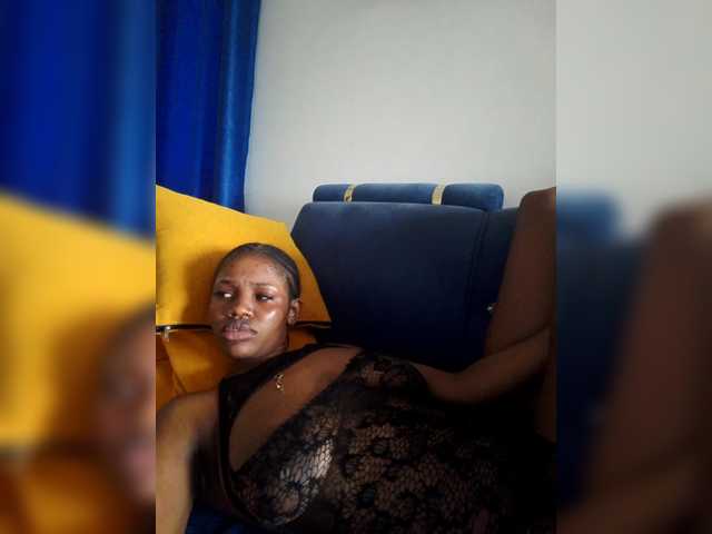 PinkKittyy's BongaCams show and profile