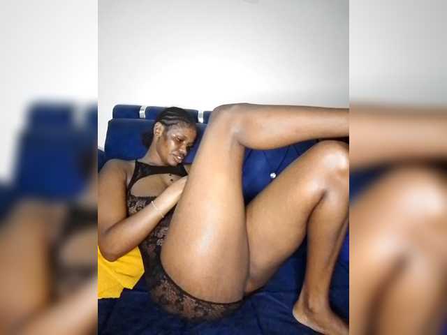 PinkKittyy's BongaCams show and profile