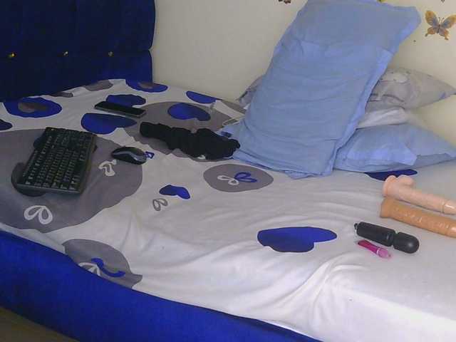 PinkKittyy's BongaCams show and profile