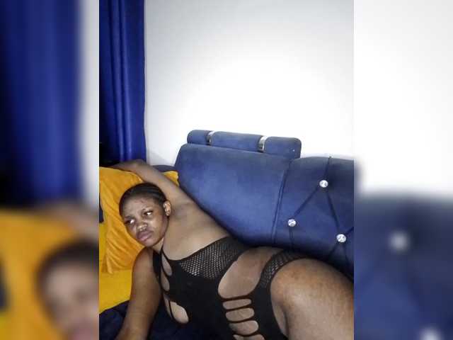 PinkKittyy's BongaCams show and profile