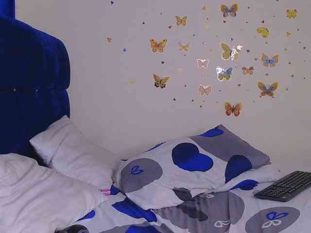 PinkKittyy webcam