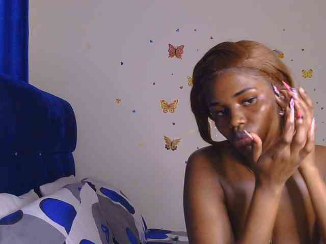 PinkKittyy webcam