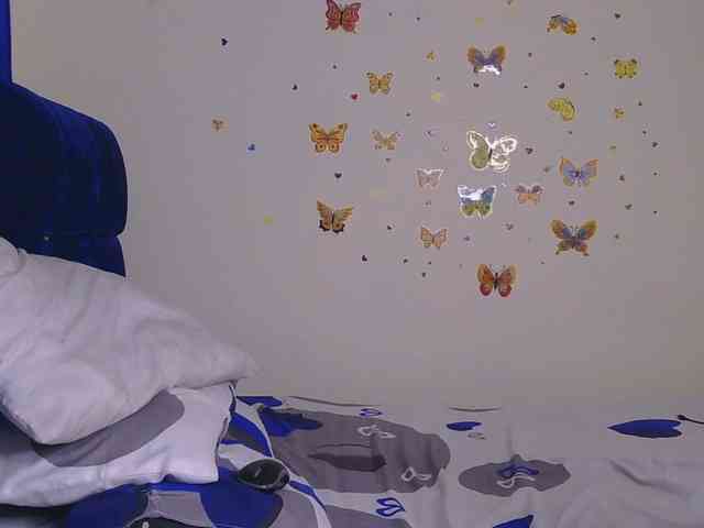 PinkKittyy webcam
