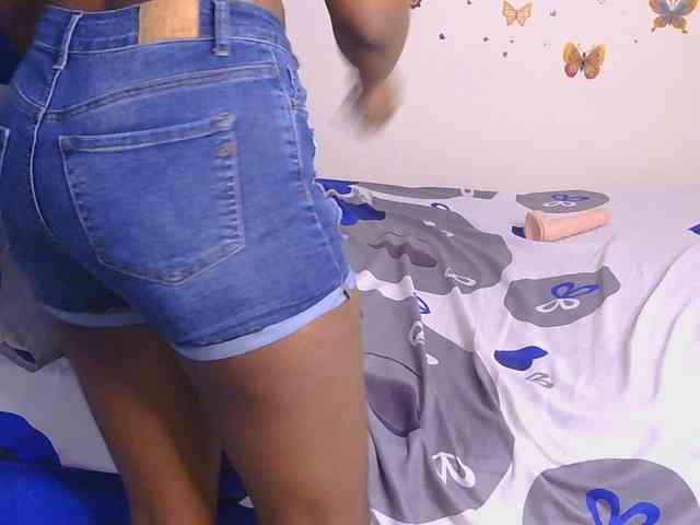 PinkKittyy webcam