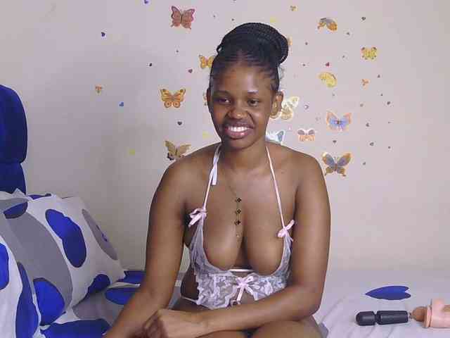 PinkKittyy webcam