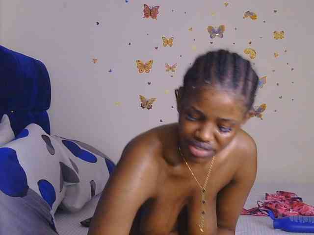 PinkKittyy webcam